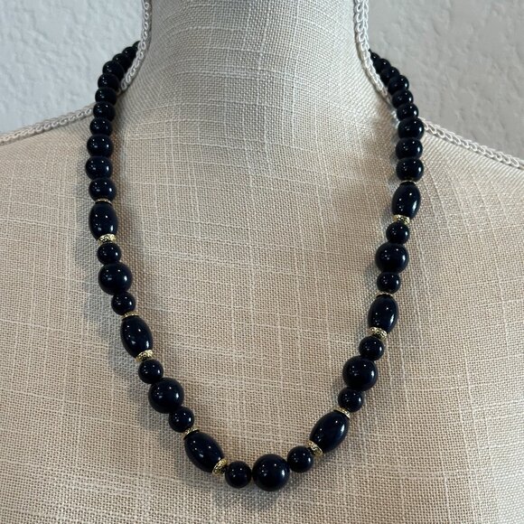 Vintage Reversible Beaded Necklace and Clip-On Earrings Set - Picture 3 of 10